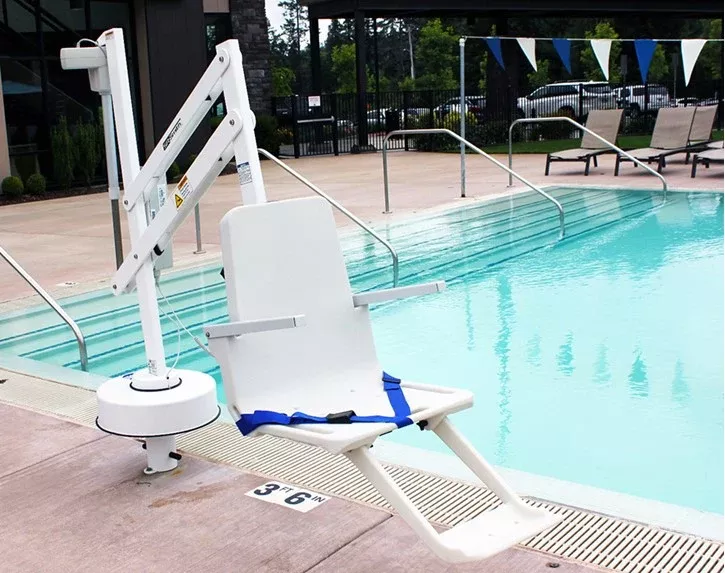 S.R. Smith Splash Pool Lift 300-0000N